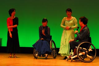 車いすダンス発表会の様子