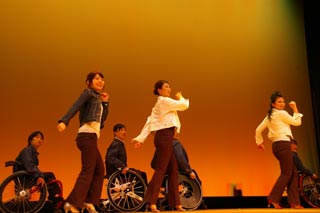 車いすダンス発表会の様子