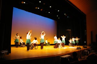 車いすダンス発表会の様子