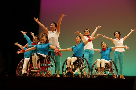 車いすダンス公演-GIFT-