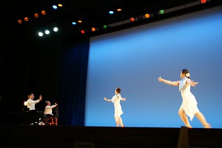 車いすダンス公演-GIFT-