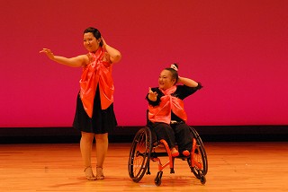 車いすダンス公演-GIFT-