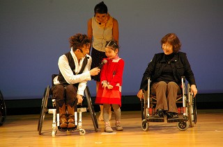 車いすダンス公演-GIFT-