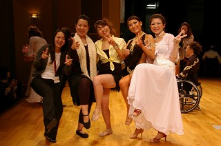 車いすダンス公演-GIFT-