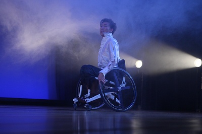 車いすダンス芸術鑑賞公演のイメージ