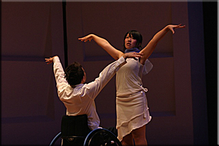 車いすダンス発表会の様子
