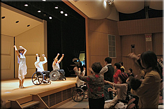 車いすダンス発表会の様子